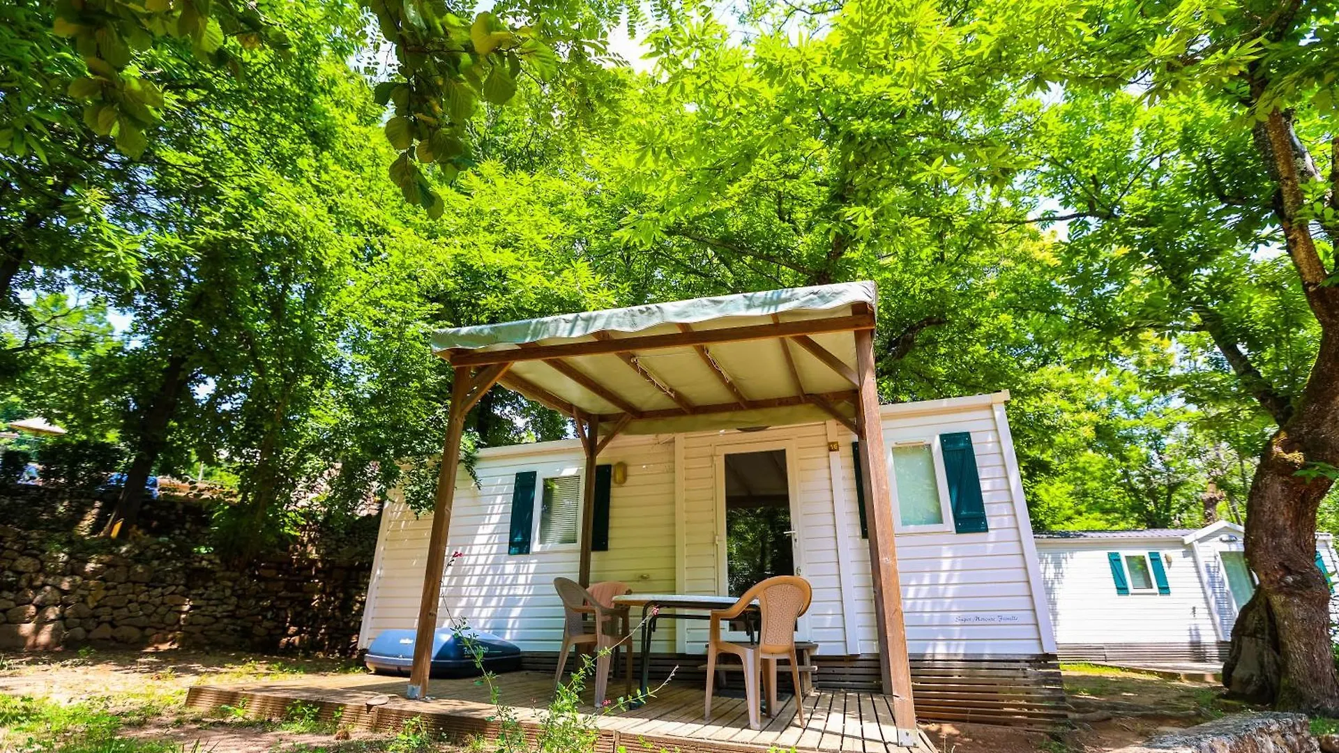 Camping Les Cruses Ribes 0*,
