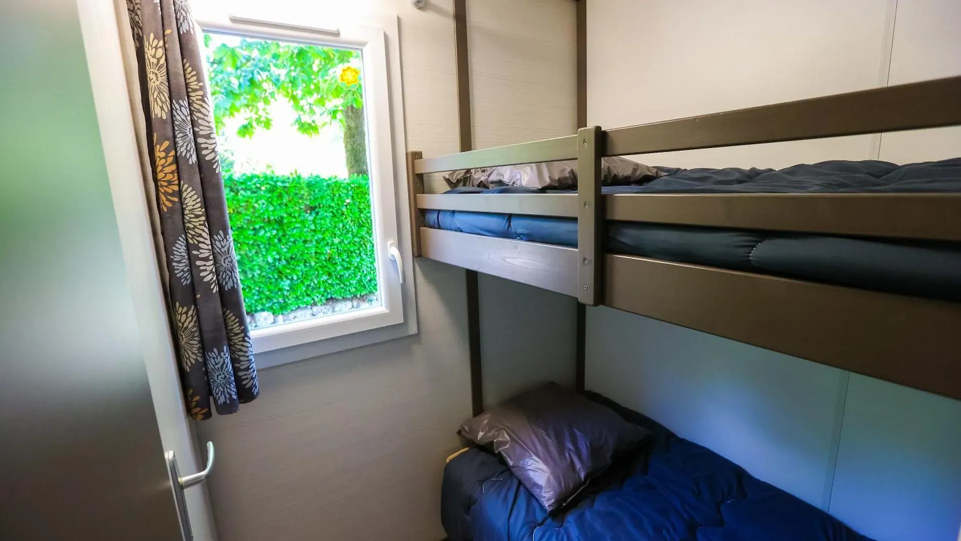 Campeggio Camping Les Cruses Ribes Francia